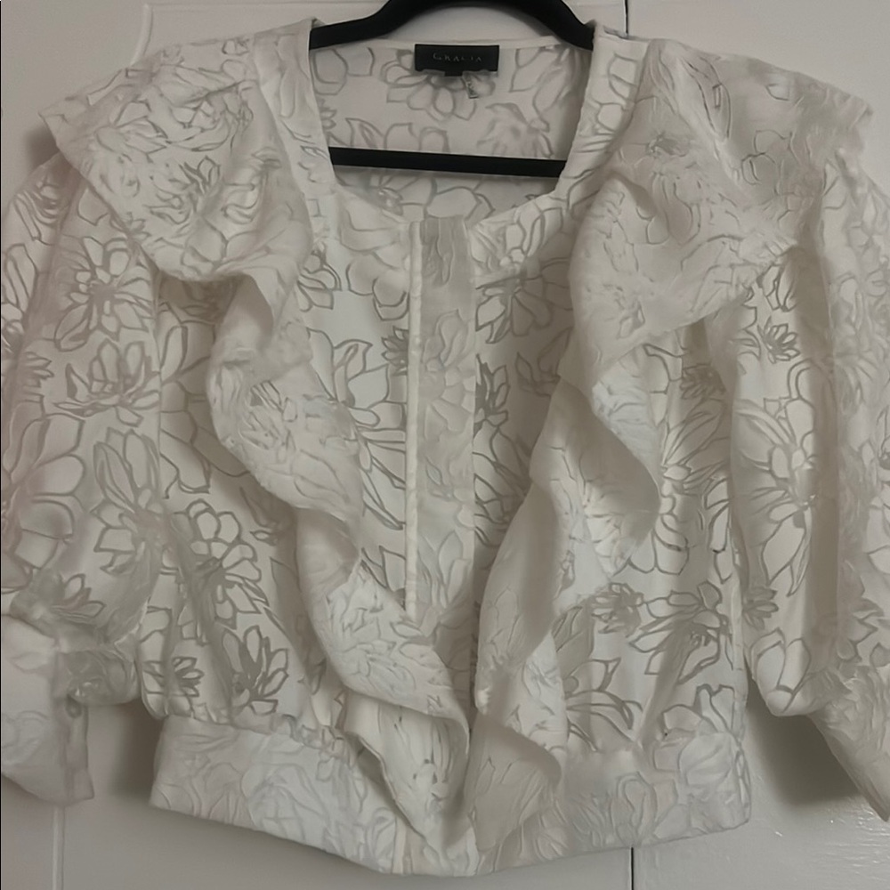White Floral Ruffle Jacket - Picture 2 of 4